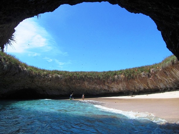 secret-beach-610x458