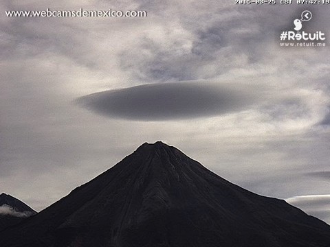 UFO_Disguised_As_Cloud_03