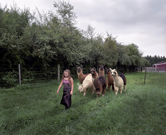 amelia-and-the-animals-exotic-photography-robin-schwartz-30