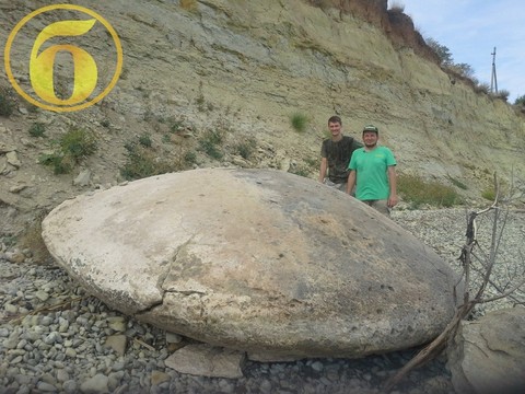 stone-disc-UFO-Russia