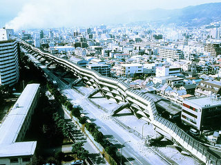 i320