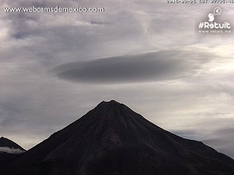 UFO_Disguised_As_Cloud_02