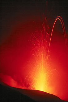 220px-Stromboli_Eruption