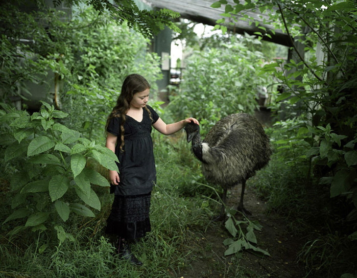 amelia-and-the-animals-exotic-photography-robin-schwartz-14