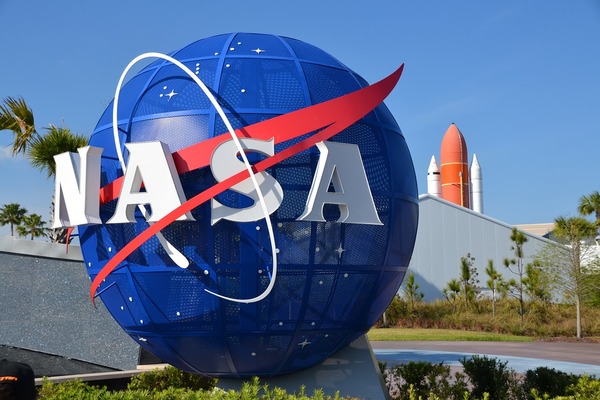 nasa-874480_960_720